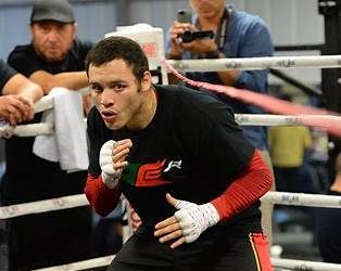 Julio César Chávez Jr. en sesión de entrenamiento en ring