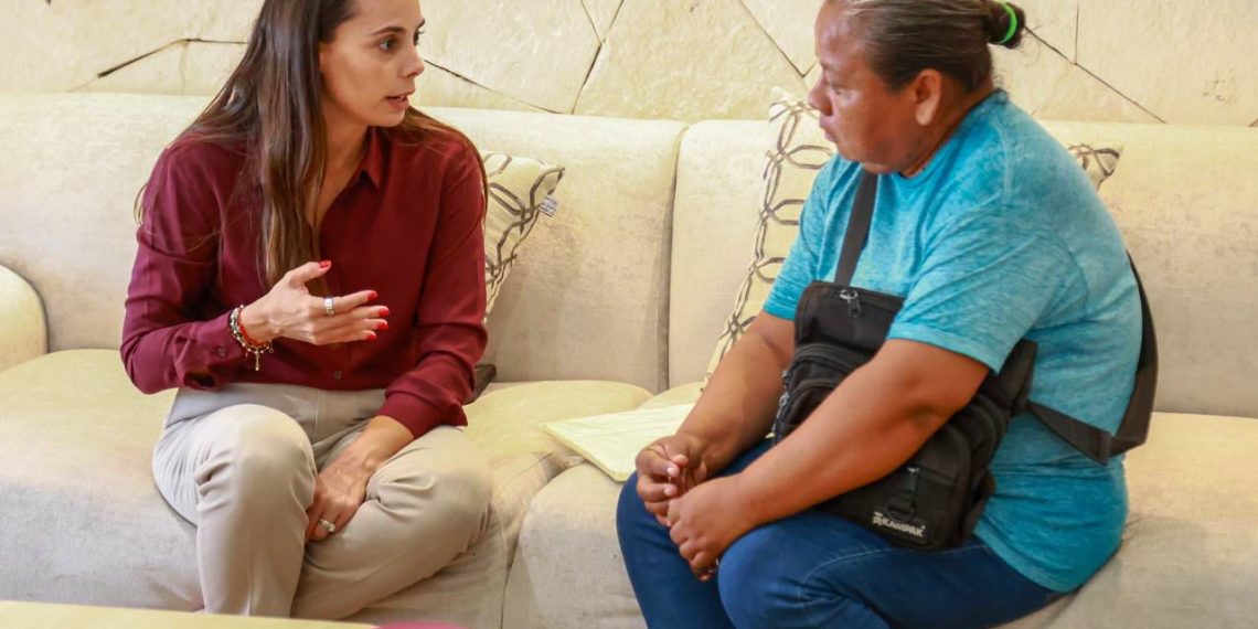 Realizan Jornada de Atención Ciudadana “Cancún Nos Une” en el Palacio Municipal