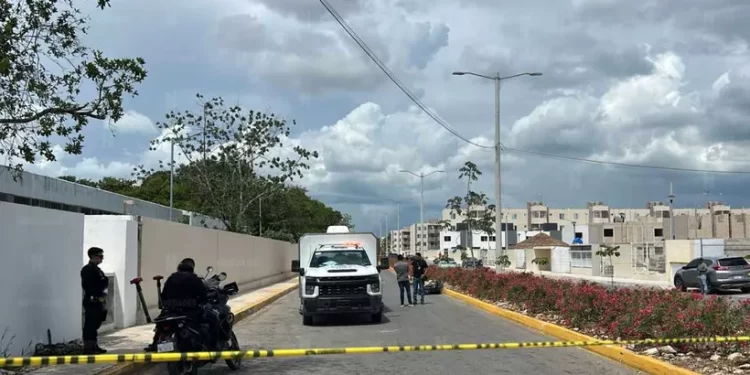 Motociclista choca con maquinaria en Cancún: tragedia en Región 249