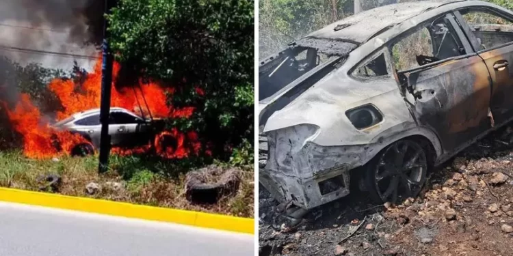 Auto Mazda se incendia en la Av. 135 de Cancún