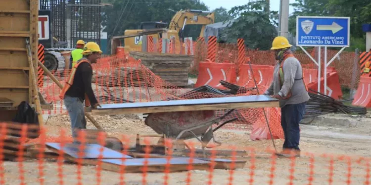 Constructoras de Quintana Roo en crisis por falta de inversión