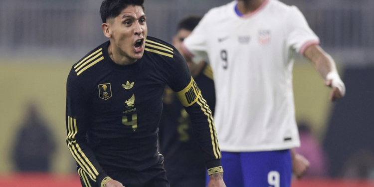 México es bicampeón de la Copa Oro tras épica remontada