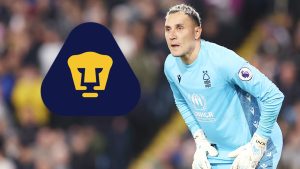 Keylor Navas en acción con Nottingham Forest junto al logo de Pumas