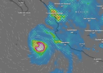 Imagen de radar mostrando al Huracán Flossie con trayectoria definida