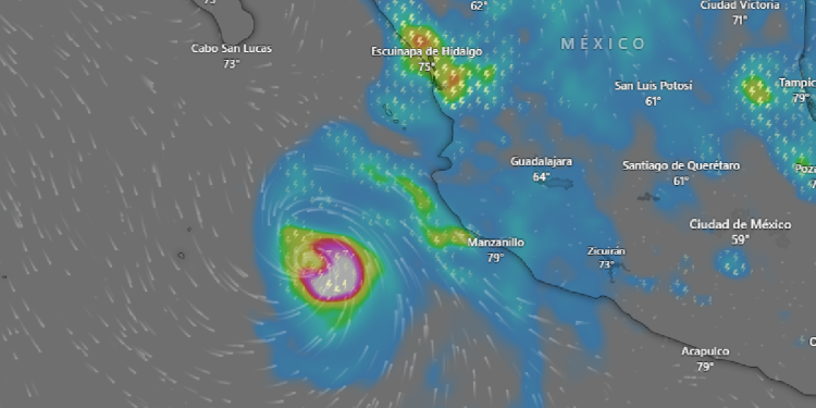 Imagen de radar mostrando al Huracán Flossie con trayectoria definida