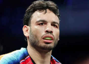 Julio César Chávez Jr. en el ring durante una pelea antes de su arresto