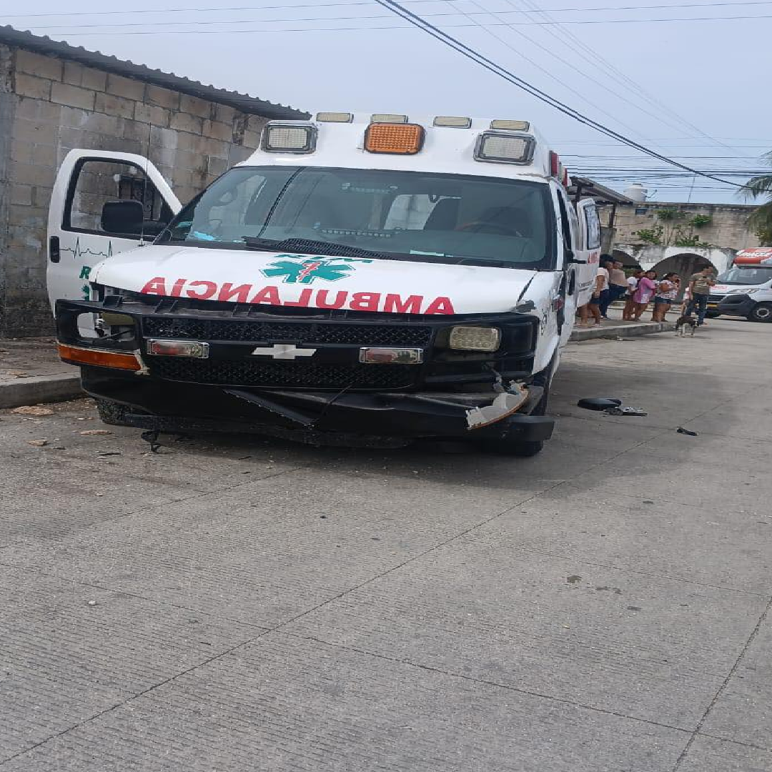 Ambulancia que embistió a repartidor de tortillas en Cancún