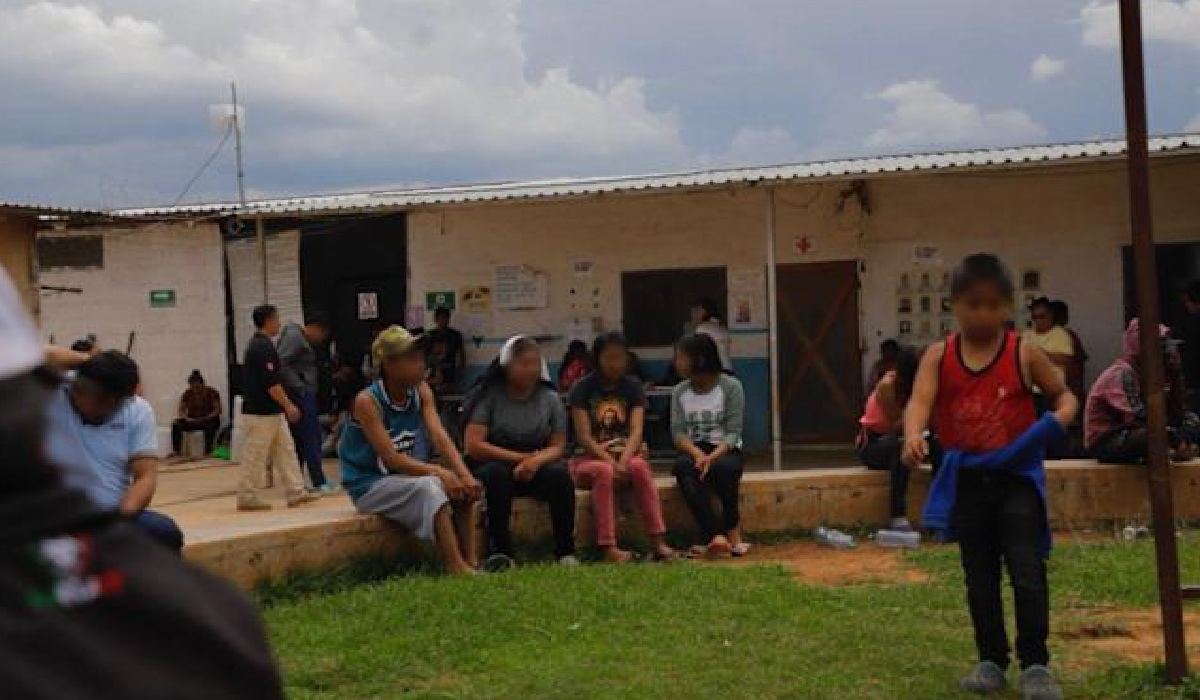 Grupo de personas rescatadas por la FGEG en Guanajuato