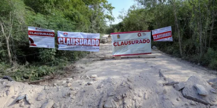 Vista aérea de fraccionamiento clausurado en Cancún