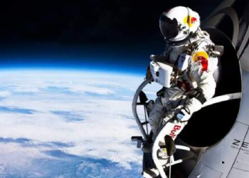 Felix Baumgartner visto desde la estratósfera