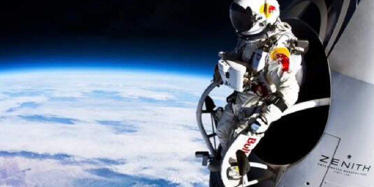 Felix Baumgartner visto desde la estratósfera