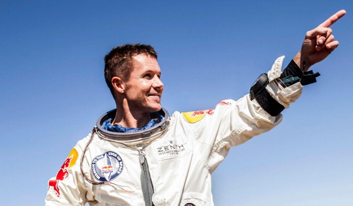 Felix Baumgartner alcanzando una hazaña mundial