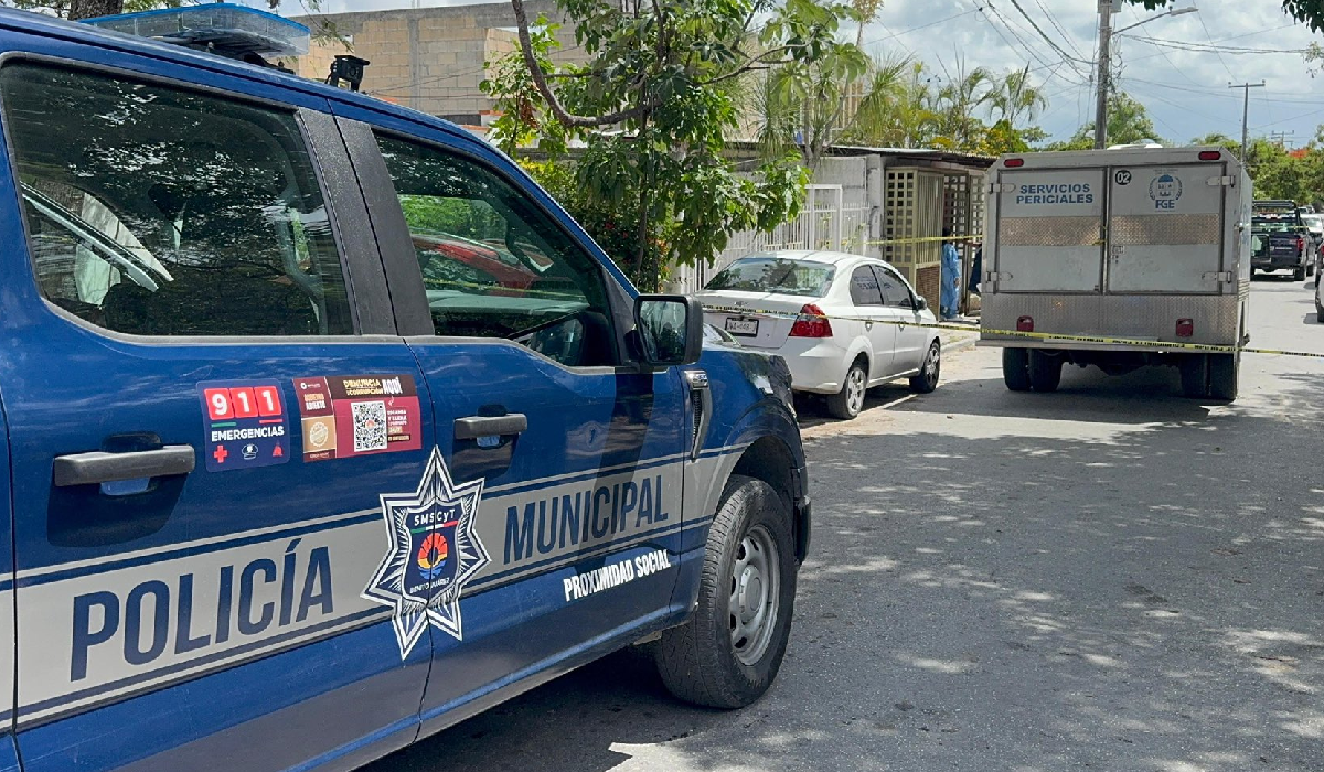 SEMEFO traslada cuerpo de menor asesinada en Cancún