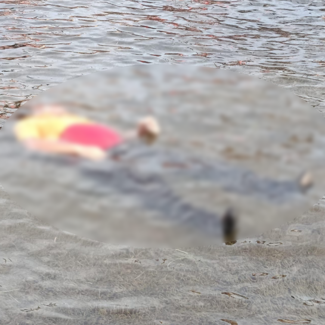 cadáver flotando bajo el puente calinda