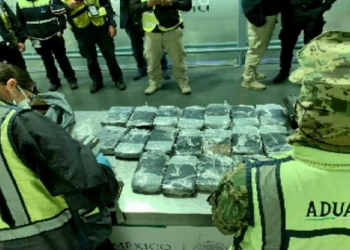 oficiales de aduanas permitieron ingreso de drogas desde México