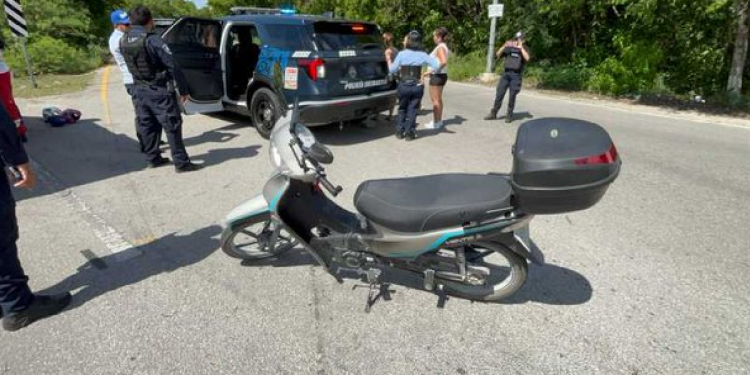 motociclista arrolla a una familia en Playa del Carmen