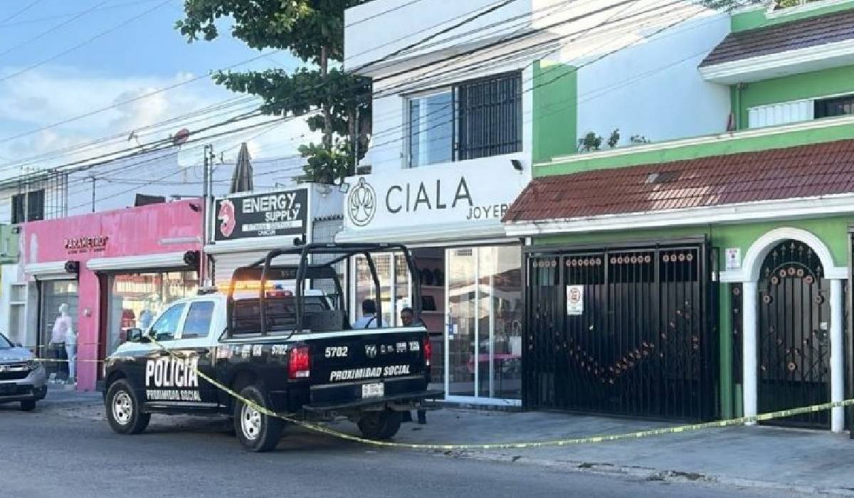 Joyería 'Ciala' asegurada por policías municipales en Cancún
