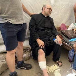bombardeo a iglesia católica en Gaza