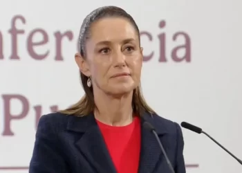 Sheinbaum rechaza la xenofobia tras protesta por gentrificación