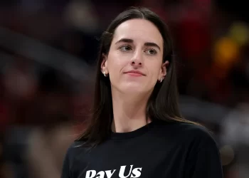 Hombre sentenciado por acoso a Caitlin Clark