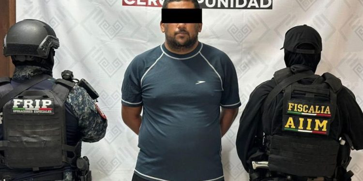 Detienen en Chiapas a maestro señalado de acoso sexual