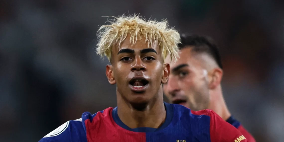 Lamine Yamal celebrando un gol con el FC Barcelona
