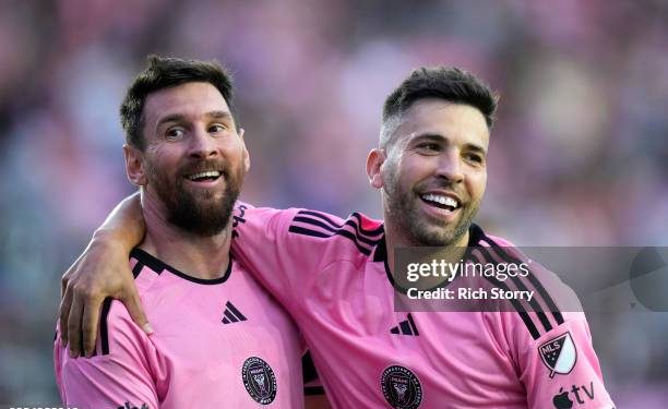 Lionel Messi y Jordi Alba celebrando con el Inter Miami en la MLS