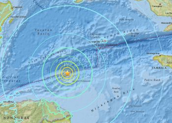 Sismo en el mar Caribe y alerta de tsunami sacuden la región