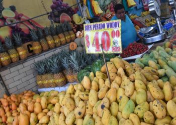 Inflación interanual de México cae inesperadamente