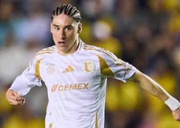 Marcelo Flores durante un partido con Tigres, considerado promesa mexicana para emigrar a Europa.