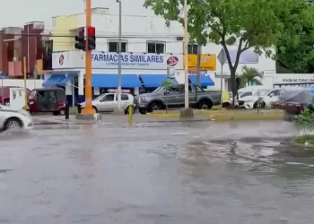 Calles de Cancún inundadas tras intensas lluvias en 2025