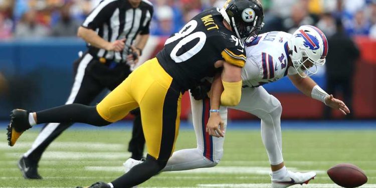 T.J. Watt captura a Josh Allen en partido entre Steelers y Bills