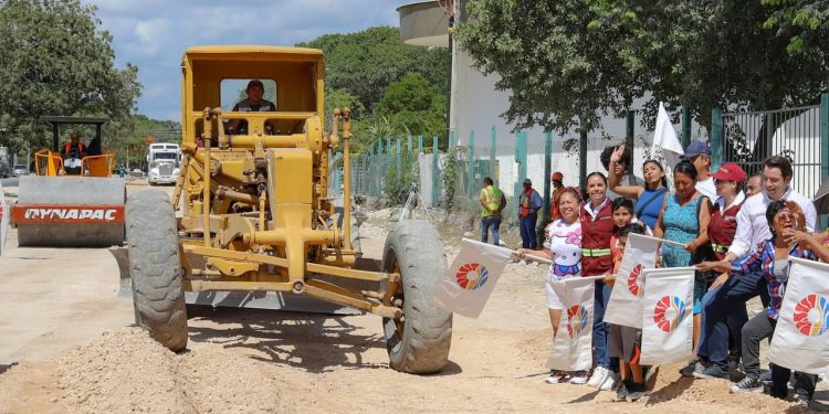 Ana Paty Peralta inicia pavimentación de las colonias Real del Bosque, Riviera 1 y Riviera 2