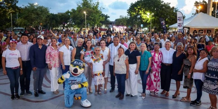 Abueloton 2025 rompe record y recauda mas de 34 mil articulos en Cancun