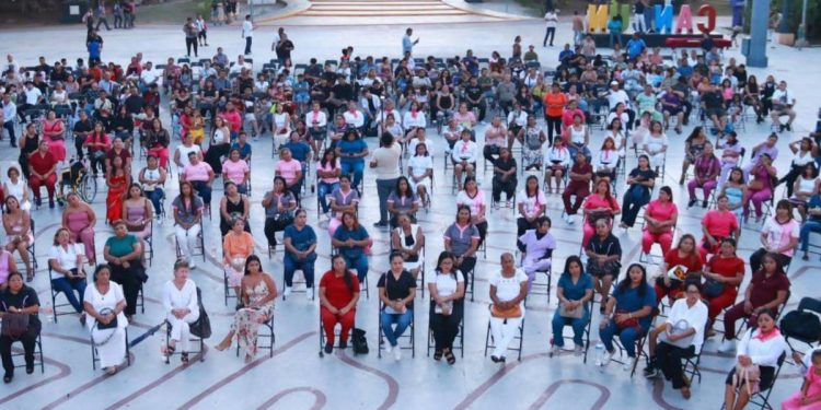 Cursos de autoempleo en Cancun 2025 238 mujeres concluyen su capacitacion