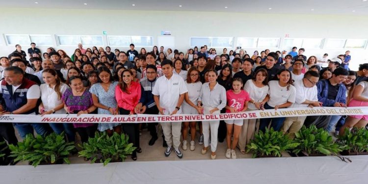 Inauguracion de aulas en la Universidad del Caribe Cancun mas espacios para la educacion