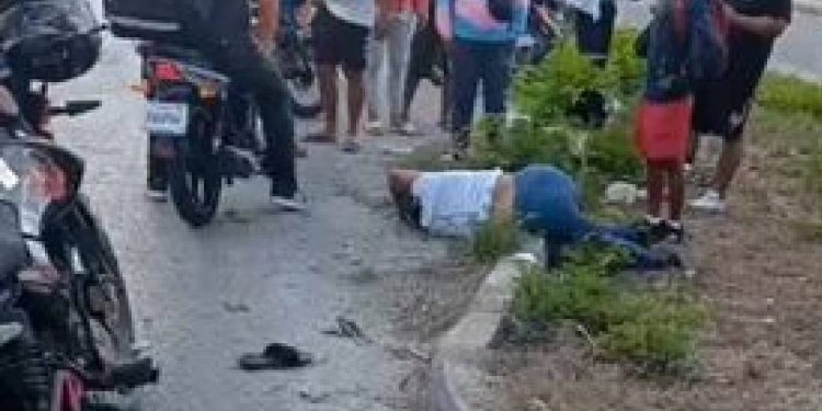 Motociclista muere en arco vial frente a Vista Real