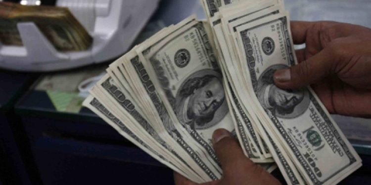 causas de aumento del precio del dólar en México