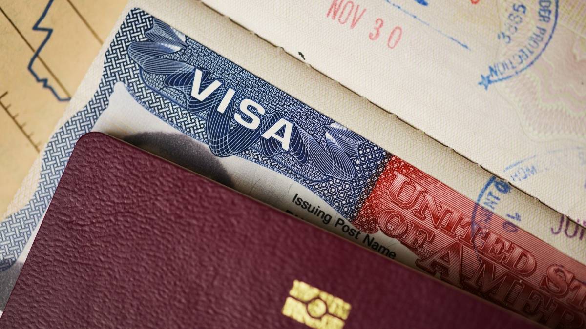 Trump revisa visas en Estados Unidos y aumentan las cancelaciones