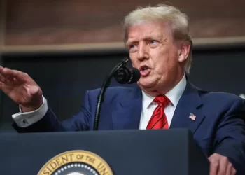 Trump lanza amenaza: ¿UE pagará arancel del 35%?