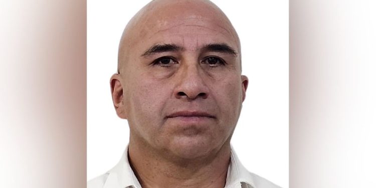 Dan 10 años de cárcel a ex jefe de Policía de Coatepec Harinas por extorsión ligada a La Familia Michoacana
