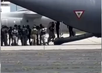 México extradita a 26 narcotraficantes a Estados Unidos