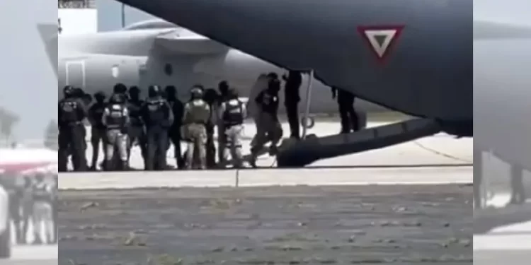 México extradita a 26 narcotraficantes a Estados Unidos