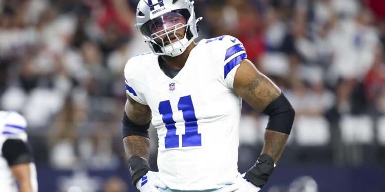 Micah Parsons luce frustrado durante partido con Cowboys