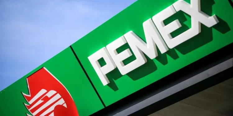 Empresarios mexicanos acusados de sobornar a Pemex con artículos de lujo