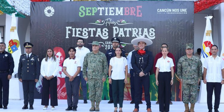 Ana Paty Peralta inicia los festejos patrios en Cancún
