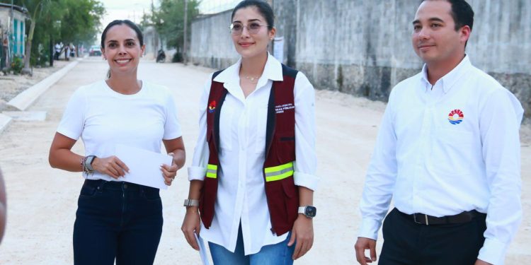 Ana Paty Peralta, supervisó la rehabilitación integral de la Calle 36 en la SM 103 de Cancún