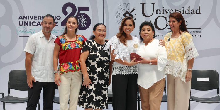 Conmemoran la creación de los 25 años de la Universidad del Caribe (Unicaribe)