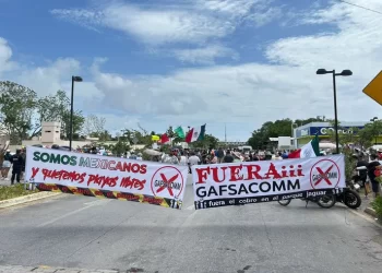 Ciudadanos exigen playas públicas libres en Tulum