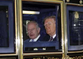 Trump da inicio a histórica visita con rey Carlos III
